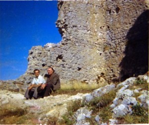 Jacques Charpentier et René Nelli à Montaillou (1971)